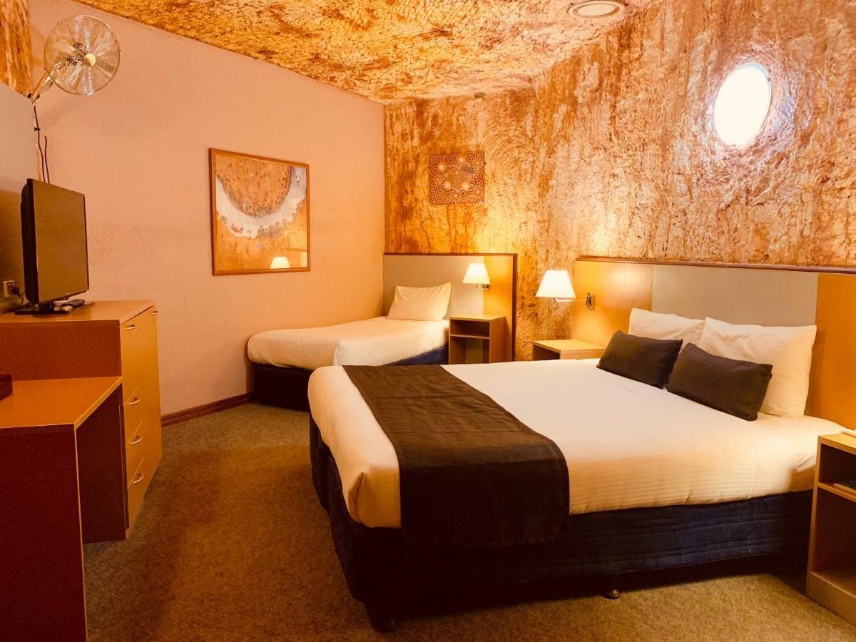 Desert Cave Hotel Coober Pedy Extérieur photo