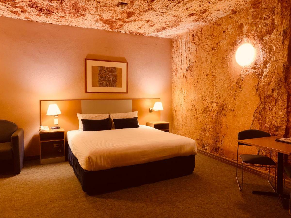 Desert Cave Hotel Coober Pedy Extérieur photo