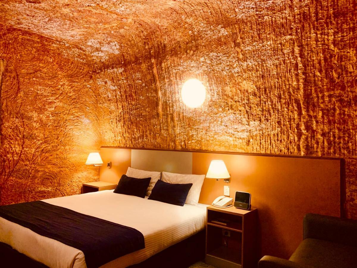 Desert Cave Hotel Coober Pedy Extérieur photo