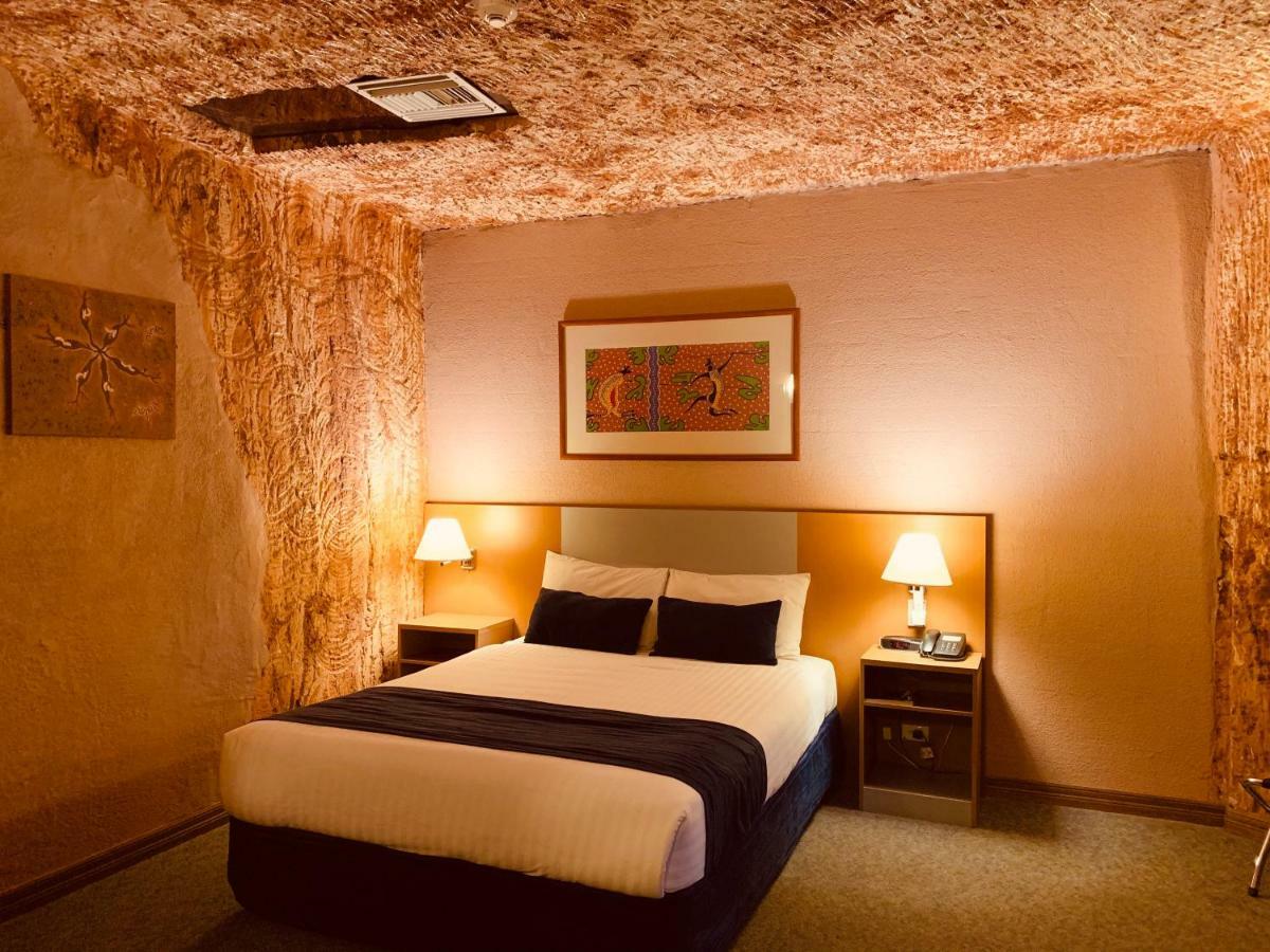Desert Cave Hotel Coober Pedy Extérieur photo
