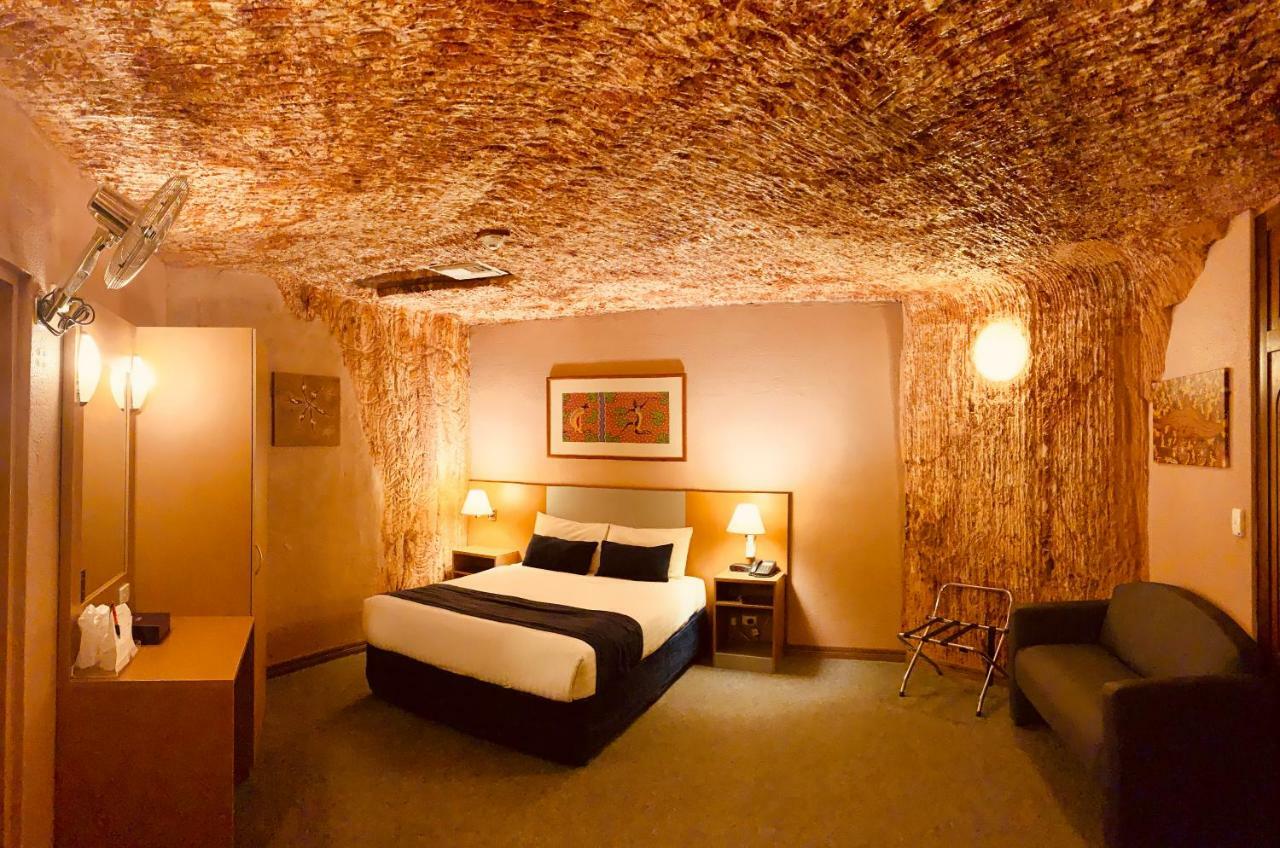 Desert Cave Hotel Coober Pedy Extérieur photo