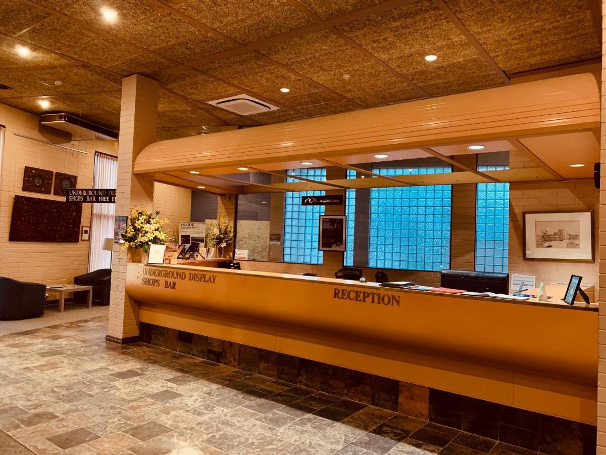 Desert Cave Hotel Coober Pedy Extérieur photo