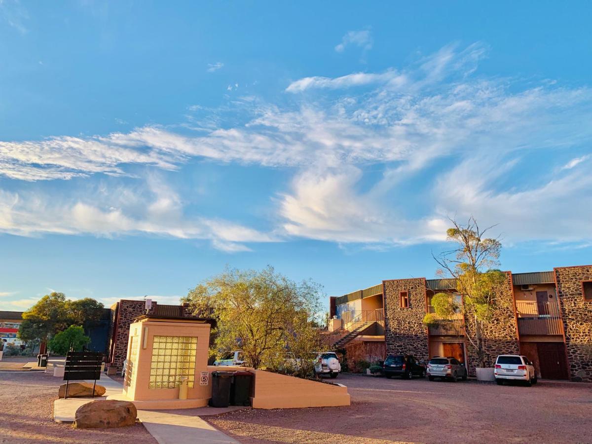 Desert Cave Hotel Coober Pedy Extérieur photo